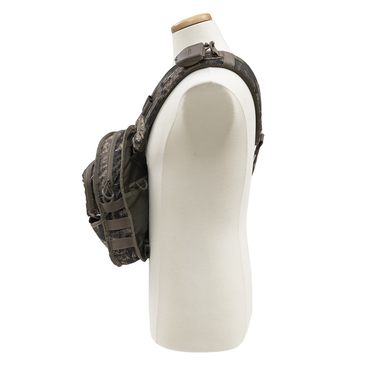 ALPS OutdoorZ Ambush Sling Lightweight Pack | Rogers Sporting Goods