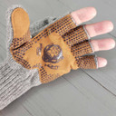Hunt Monkey Wooly Mitten Image Finger Image