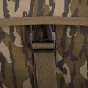 Buckle Image of the Drake Waterfowl Hardline Blind Bag.