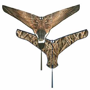 Avery Canada Goose Super Flag with Mossy Oak Blades Back