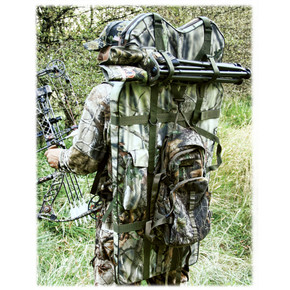 In use image of the GhostBlind Deluxe Carry Bag Camouflage.