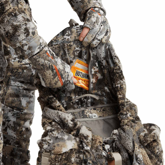 Sitka Fanatic Pack in Optifade Elevated II Pocket Image