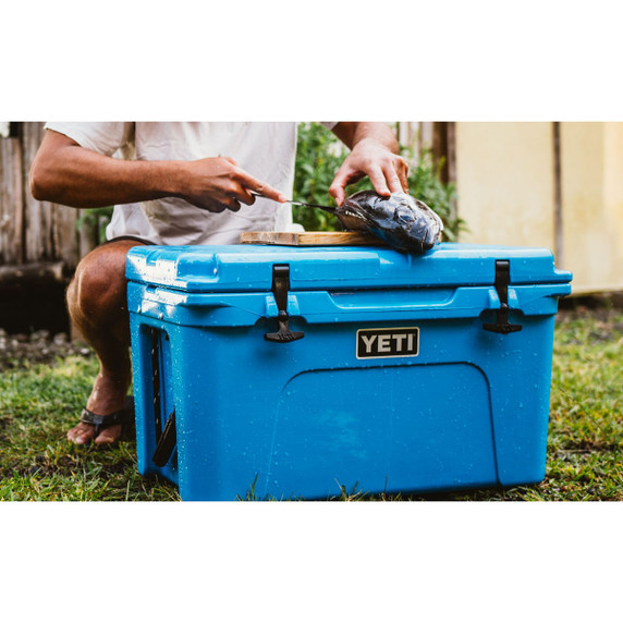 Yeti Tundra 65 Cooler Lifestyle Image in Big Wave Blue