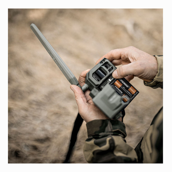 LM2 Cellular Game/Trail Camera