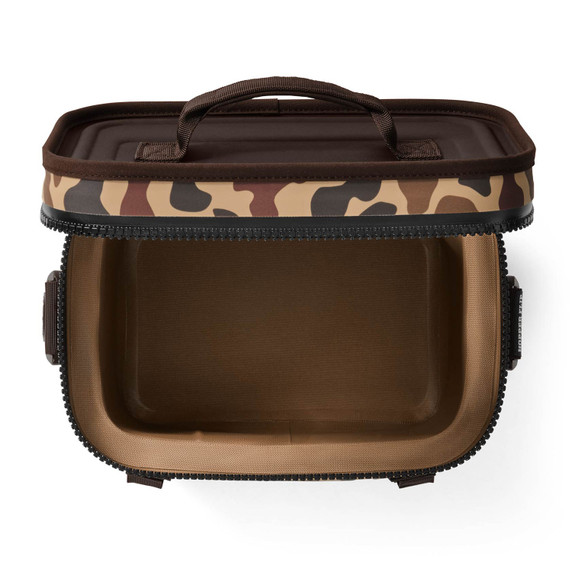 Inside Image of the Yeti Hopper Flip 8 Soft Cooler. 