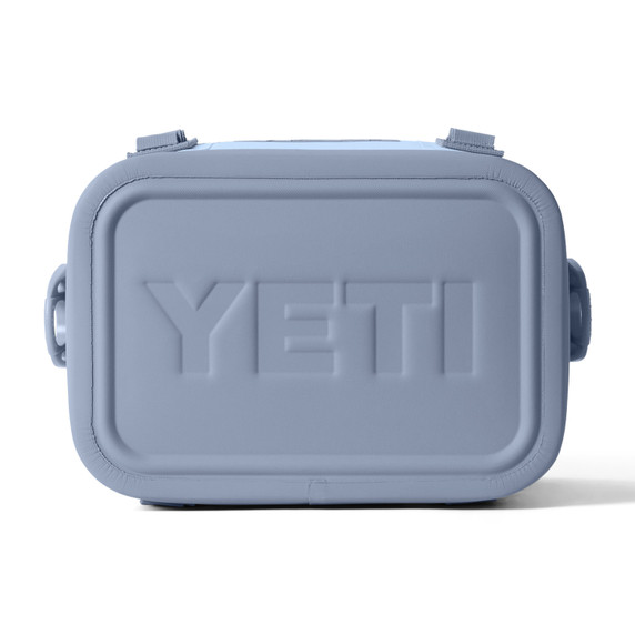Yeti Hopper Flip 8 Soft Cooler Bottom Image.