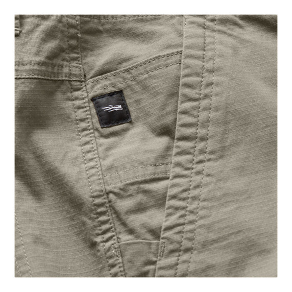 Sitka Tarmac 8" Shorts Closeup Pocket Image in Oak