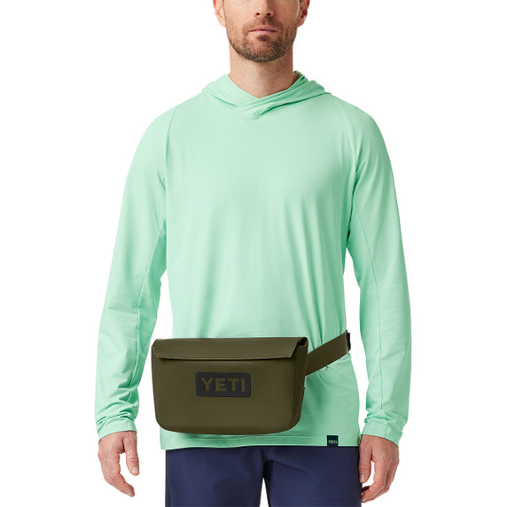 Yeti Sidekick Dry 3L Gear Case On Model Image.