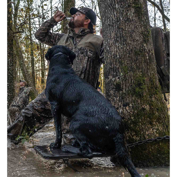 In-the-Field Image of the Avery Boomer Dog Stand.