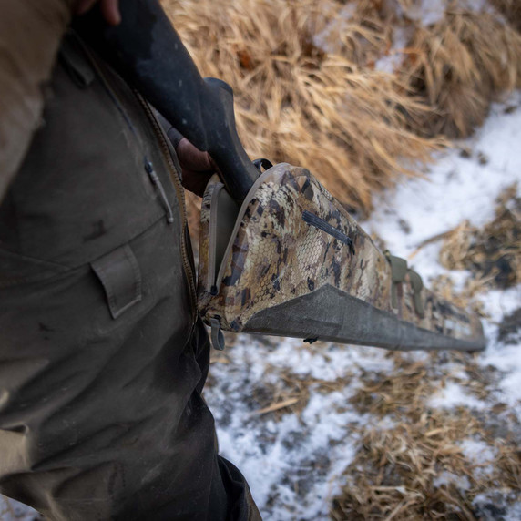 MOmarsh 54" Welded Floating Gun Case Lifestyle Image