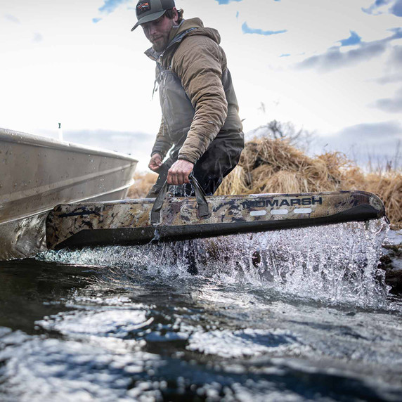 MOmarsh 54" Welded Floating Gun Case In-the-Field Image