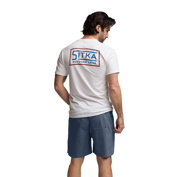 Sitka 7.5" Amphib Shorts Back Model Image in Starlight
