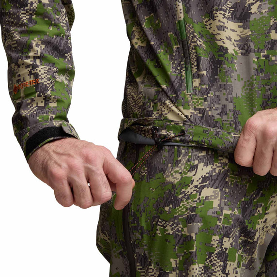 Sitka Men's Dew Point Jacket Adjustable Cord Image.
