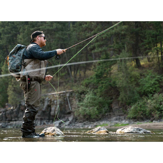 Redington Original Freshwater Fly-Fishing Kit Field Image