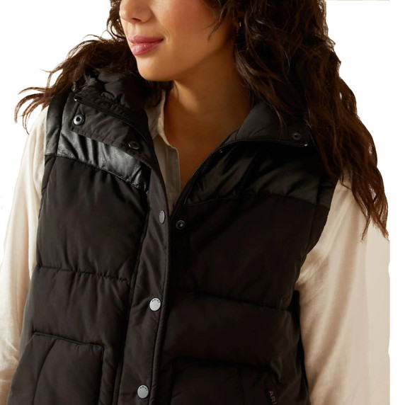 Front Image of the Ariat Women's Frontier Puffer Vest.