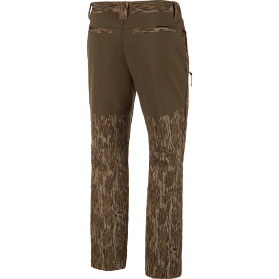 Back Image of the Drake MST CommandXT Softshell Pant.