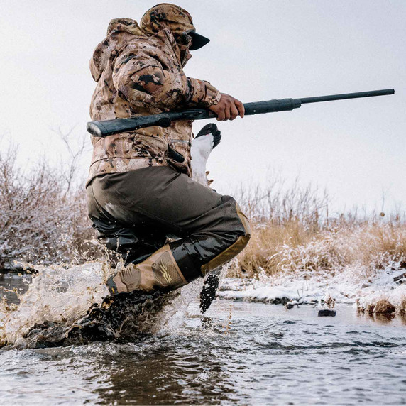 Sitka Delta VentLite Zip GTX Wader In-the-Water Image