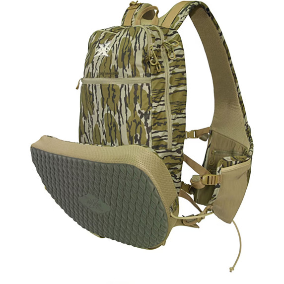 Tilted other side of the Avian-X Ridge Runner Lightweight Turkey Vest.