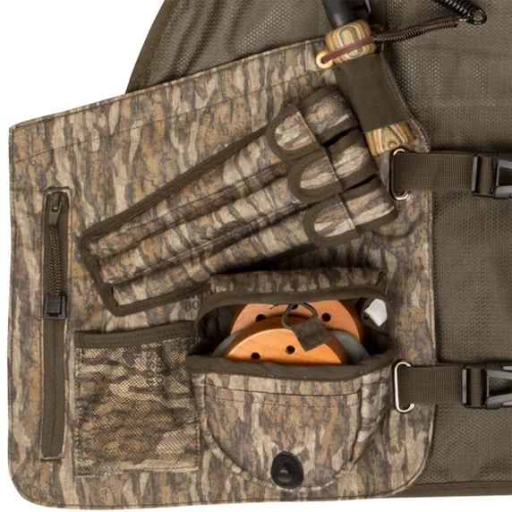 Side pockets image of the Drake Time & Motion Easy-Rider Turkey Vest