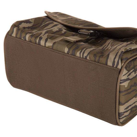 Bottom Image of the Drake Waterfowl Hardline Blind Bag.