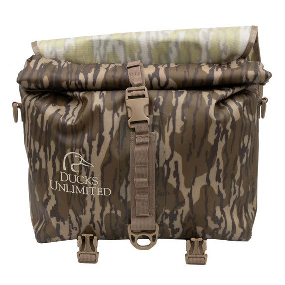 Buckled Image of the ALPS OutdoorZ DU Guardian Large Blind Bag.