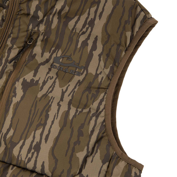 Arm Opening Image of the Drake Waterfowl BMF Down Vest.