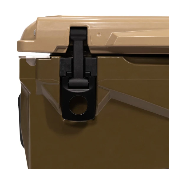 Latch Image of the Rogers Sporting Goods Workin' Man 2.0 20-Quart Cooler.