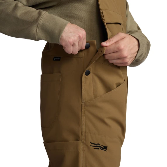 Side Button Image of the Sitka Grindstone Work Bib.