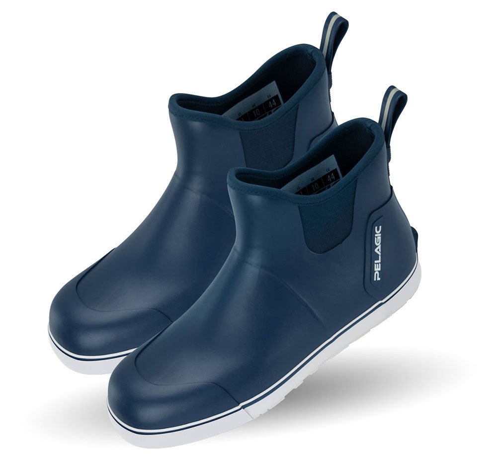 Pelagic Pursuit Deckboots - TackleDirect