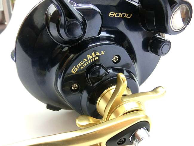 Shimano BM9000 Beastmaster Electric Dendou Reel TackleDirect