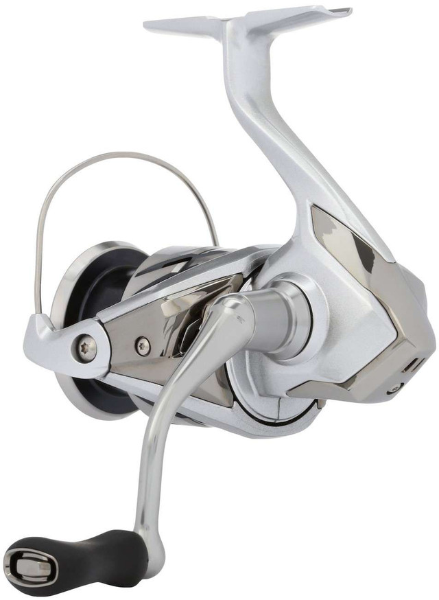 Moulinet De Pêche SHIMANO STRADIC FM C2500S - Modèle Toupie (spinning) Neuf, Fabriqué En Malaisie