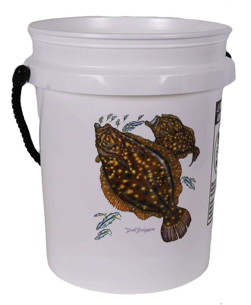 Bass Pro Shops Logo 5-Gallon Plastic Bucket with Rope Handle