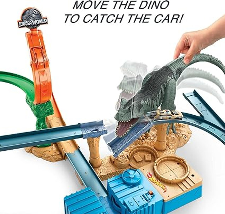 CLASH 'N CRASH JURASSIC WORLD HOT WHEELS SET