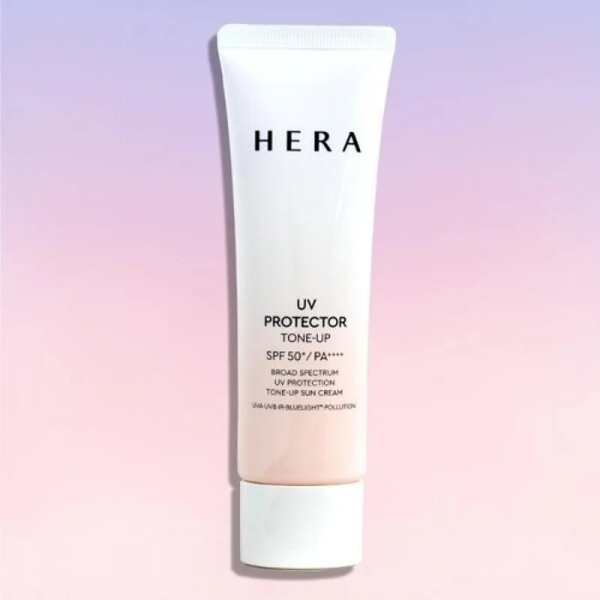 Hera 헤라 UV프로텍터 톤업 선크림 SPF50+/PA++++ 50ml 파데프리 Hera UV Protector Tone-Up Sunscreen SPF50+/PA++++ 50ml Foundation-Free