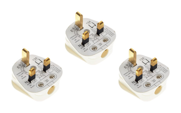 PLUSHA UK 3 Pin Plug, Fused Plug, Rewireable 3 Pin Plug UK with Cord Grip Heavy Duty 13 Amp White Electrical Main Plugs for Home, Office, Appliances Pack of 3