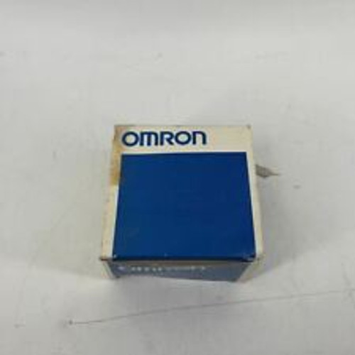 NEW OMRON E3A2-R3M4T PHOTOELECTRIC SENSOR ONLY 