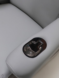 Belava No-Plumbing Pedicure Spa Chair, ELEMENT, cup holder