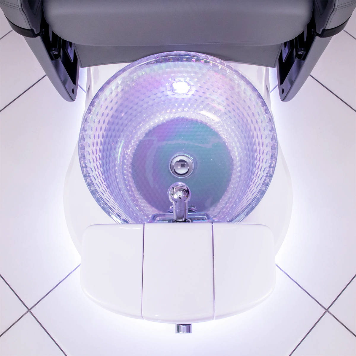 imgi-38-img-7538-6f7bb246-6664-4a61-9ff7-453a3bb55fae.png Elora Pedicure Spa Basin with overhead view of LED lighting