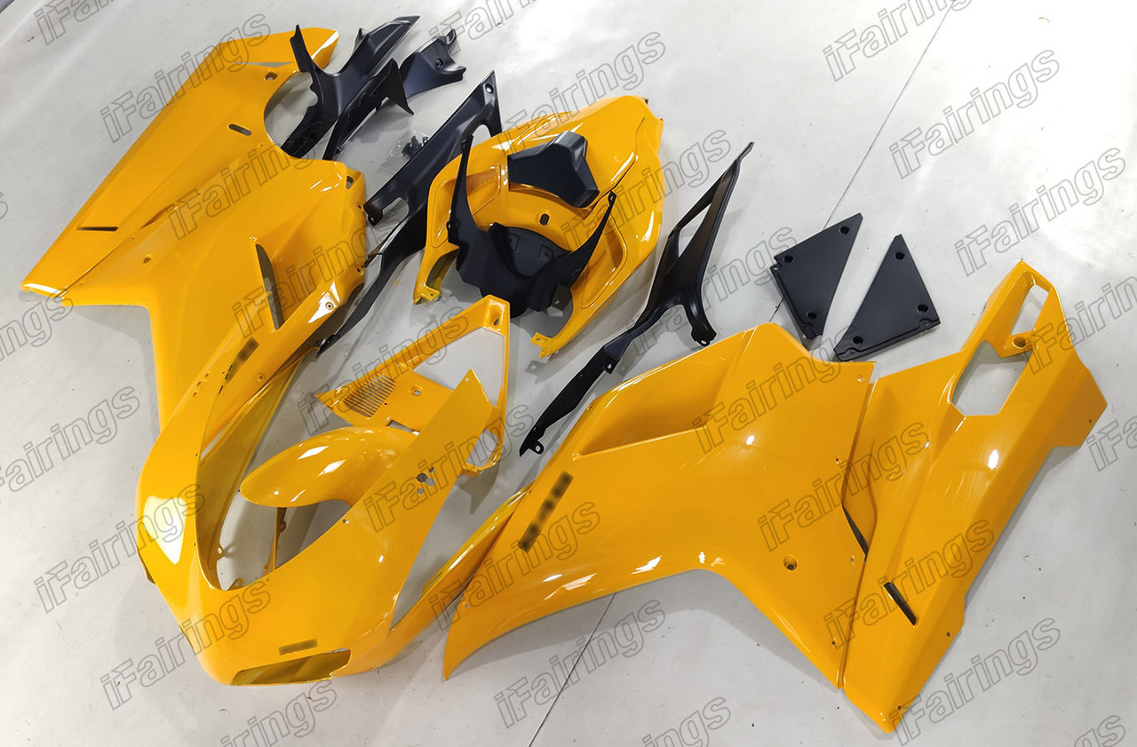 Aftermarket fairing for Ducati 848 1098 1198 in yellow color.