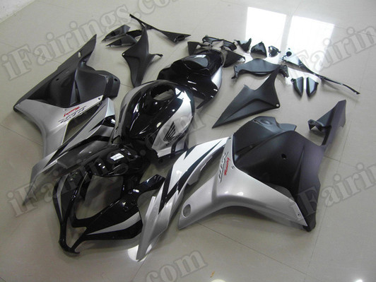 aftermarket fairings and bodywork for Honda CBR600RR 2009 2010 2011 2012, this motorcycle fairings are replacement plastic with various graphics,  they are top quality and oem fairing quality comparable. All the bodywork panels are pre-drilled and 100% precise fit factory bike.