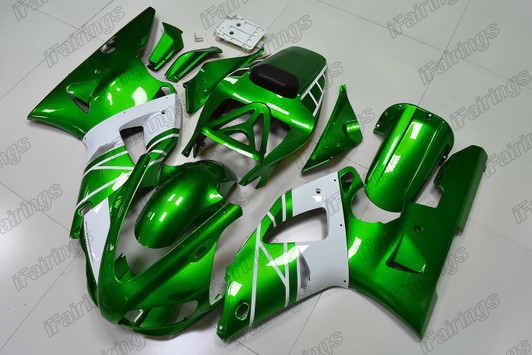 1998 1999 Yamaha YZF-R1 green and white fairings 1998 1999 Yamaha YZF-R1 green and white fairings