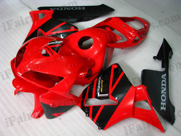 Honda CBR600RR 2005 2006 red and black fairing kits, this Honda CBR600RR 2005 2006 plastics was applied in red and blackgraphics, this 2005 2006 CBR600RR fairing set comes with the both color and decals shown as the photo.If you want to do custom fairings for CBR600RR 2005 2006,our talented airbrusher will custom it for you