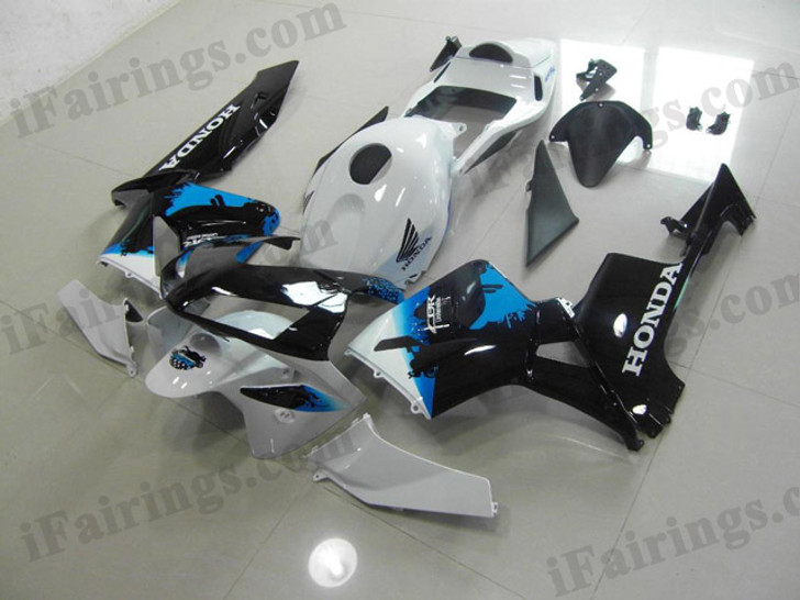 Honda CBR600RR 2003 2004 Honda Limited Edition fairing kits, this Honda CBR600RR 2003 2004 plastics was applied in Honda Limited Edition graphics, this 2003 2004 CBR600RR fairing set comes with the both color and decals shown as the photo.If you want to do custom fairings for CBR600RR 2003 2004,our talented airbrusher will custom it for you.