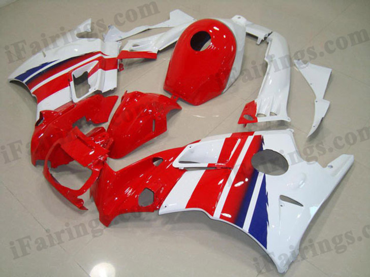 Honda CBR600 F3 1995 1996 red and white fairing kits, 1995 1996 Honda CBR600 F3 red and white plastic.This Honda CBR600 F3 1995 1996 fairing kits was applied in red and white graphics, this 1995 1996 CBR600 fairing set comes with the both color and decals shown as the photo.If you want to do custom fairings for CBR600 F3 1995 1996,our talented airbrusher will custom it for you.