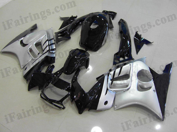 Honda CBR600 F3 1995 1996 silver/black fairing kits, 1995 1996 Honda CBR600 F3 silver/black plastic.This Honda CBR600 F3 1995 1996 fairing kits was applied in silver/black graphics, this 1995 1996 CBR600 fairing set comes with the both color and decals shown as the photo.If you want to do custom fairings for CBR600 F3 1995 1996,our talented airbrusher will custom it for you