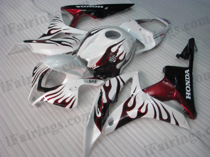 Oringal quality fairings for 2007 2008 Honda CBR600RR with white and red flame color scheme/graphcis. These aftermarket fairing kits are oem factory quality, fast shipping and easy installation. The replacement fairings for 2007 2008 CBR600RR can be customized.