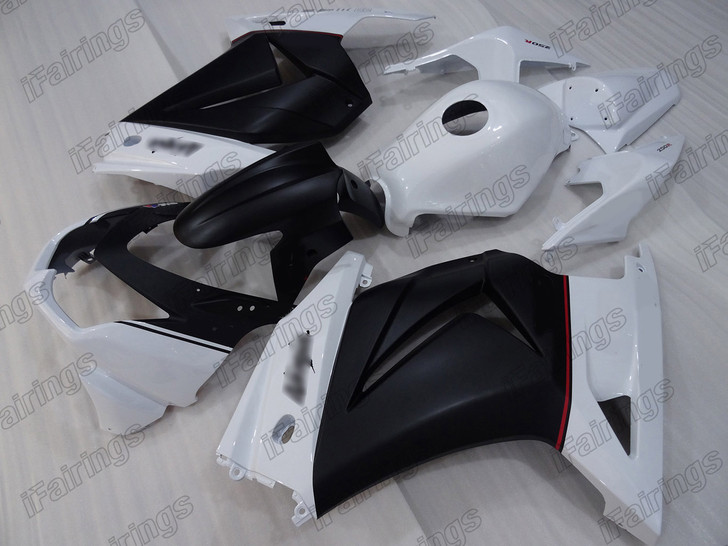 Kawasaki Ninja 250R EX250 white and black fairings