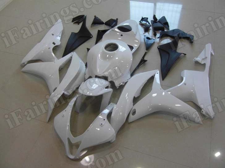 aftermarket fairings and bodywork for Honda CBR600RR 2007 2008, this motorcycle fairings are replacement plastic with various graphics,  they are top quality and oem fairing quality comparable. All the bodywork panels are pre-drilled and 100% precise fit factory bike.