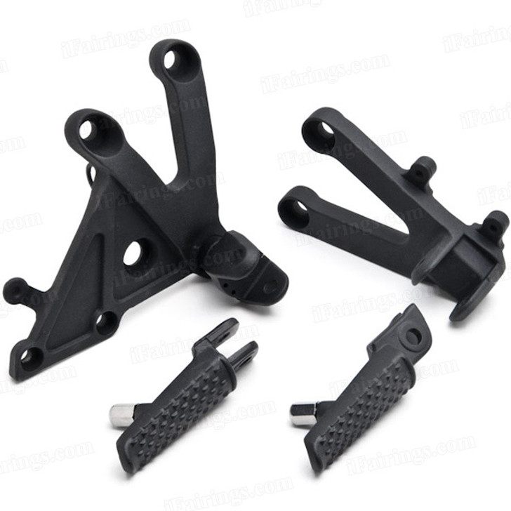 Aluminum alloy made replacement rider/front foot pegs and mount bracket kits for 2003-2006 Honda CBR600RR, this style footrest assembly are light weight than OEM stock footrest and race-inspired design provides excellent traction and feedback. CNC machined from high-impact aluminum for durability and precise fitment.