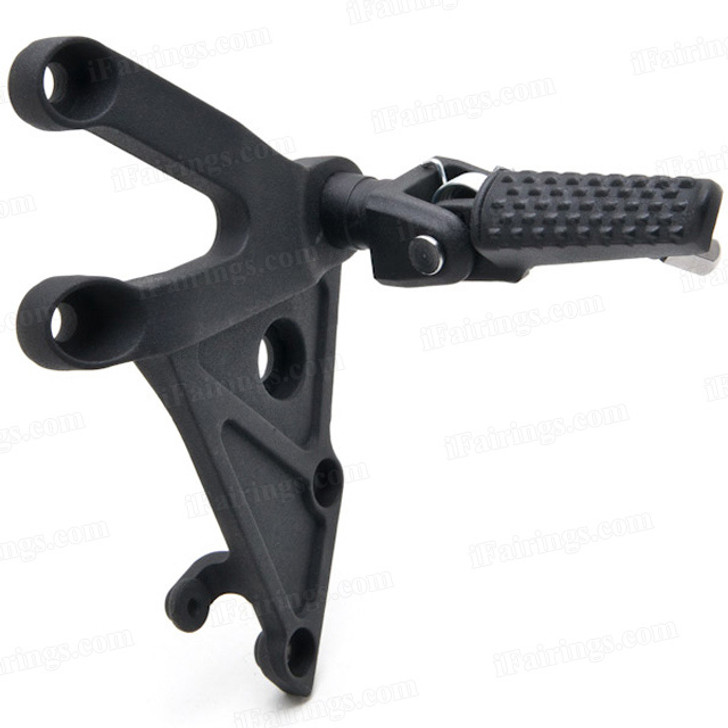 Aluminum alloy made replacement rider/front foot pegs and mount bracket kits for 2003-2006 Honda CBR600RR, this style footrest assembly are light weight than OEM stock footrest and race-inspired design provides excellent traction and feedback. CNC machined from high-impact aluminum for durability and precise fitment.
